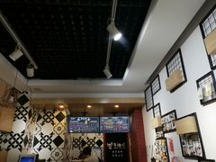 -牛纽塔·牛人堡(群众路店)