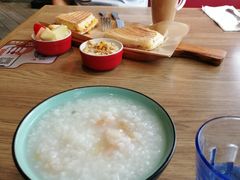 -必胜客(新中纬店)