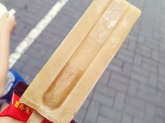 -全家便利店(新闸路二店)