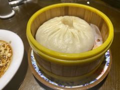 蟹黄汤包-九炉分座(五彩店)