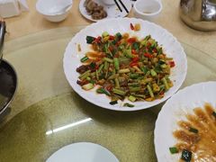 野山椒牛肉-湘里湘亲饭店(闸坡店)