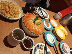 -万岁料理回转寿司(华贸店)