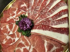 肉肉双拼-十二春顶级锅物(泉亮花园店)