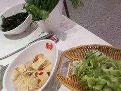 -七欣天香辣蟹火锅(闵行浦江欢乐颂店)