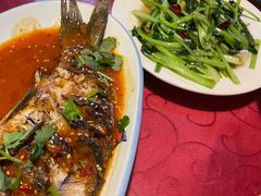 脆皮酸辣鱼-心园餐厅·地道传统云南菜·三十年老店