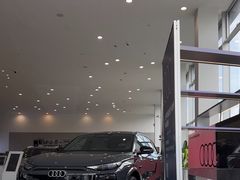 -上海永达奥诚奥迪4S店(申江路店)