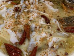 -江渔儿酸菜鱼(映月湖环宇城店)