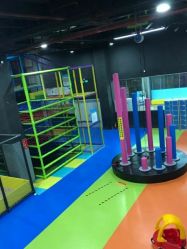 -蹦贝运动中心·蹦床·攀岩·闯关(龙岗店)