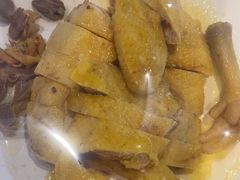 -侬佳蒸菜馆(听潮店)