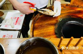 Single-Order Steamed Buns with Pickled Mustard Stem