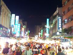 -六合夜市