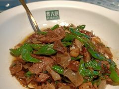 -费大厨辣椒炒肉(高铁吾悦广场店)