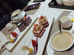 -江门新会碧桂园凤悦凤凰酒店(万达广场店)