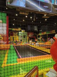 -蹦蹦跳跳(新奥购物中心店)