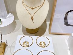 -LADY FAFA(巨鹿路陕西南路路口店)