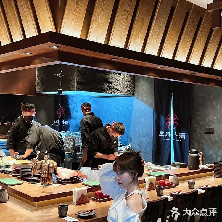 昆明|三川·十酒I🔥氛围感酒屋