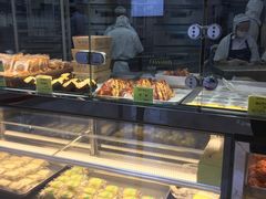 面包甜点陈列柜-鲍师傅糕点(国金街店)