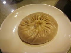 蟹黄汤包-留芳·文旅古月楼(老街店)