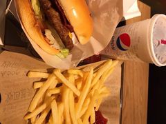 双层星级厚作和牛堡单人餐兑换券-肯德基(广场南路店)