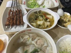 南城香虾仁大馄饨-南城香·饭香串香馄饨香(赵公口店)