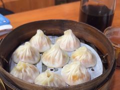 -莱莱小笼·乔艾