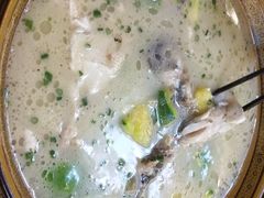 -邛海风味特色菜馆