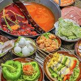 为了这比脸大冰桶，排队也值！🍲