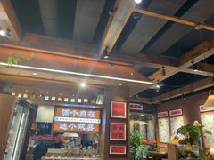 -巴卤社老火锅(财富店)