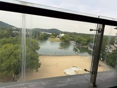-上海佘山世茂艾美酒店