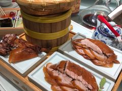 卦炉烤鸭-四世同堂·京菜·烤鸭(双井店)