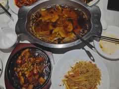 -鑫巴蜀小镇 · 水煮鱼专研店(玉桥店)