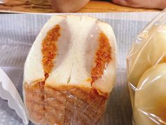 肉松芋泥三明治-啊噗吐呦现场烘焙(麦凯乐店)