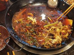 -鸿顺老铁锅美蛙鱼府(解放碑店)