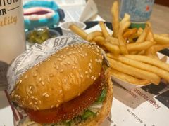 -The Habit Burger Grill 哈比特汉堡(复兴soho店)