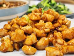-犇逸·乐山跷脚牛肉·四川现炒(览海店)
