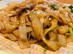 干炒牛河-明腾壹间茶餐厅(新都会花园广场店)