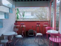 -喵屿·大理花园猫咖