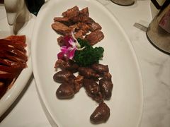 -梅利汴京烤鸭•开封豫菜地标店(东大街店)