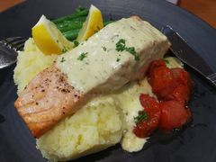 -12 Rocks Beach Bar Cafe