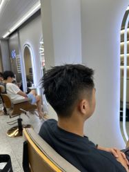-D.G造型·烫发染发接发