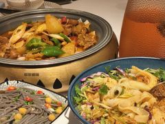 沙湾大盘鸡-耶里夏丽·丝路新疆菜·清真食品(徐汇南丹东路臻选店)