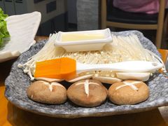 菌菇拼盘-万兴佳烤肉·长白山老味道(东岸里店)