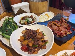 -隔壁老王·家常云南菜(花巷店)