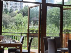 -黔蘑菇四季餐厅(观山湖店)