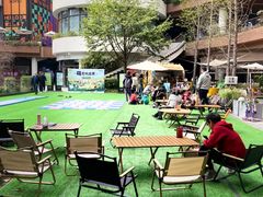 -瑞虹新天地月亮湾