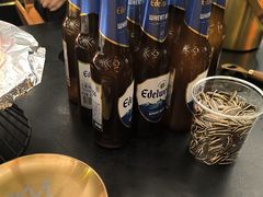 -何师烧烤Pro ·江湖川菜·小龙虾·精酿(太古里旗舰店)