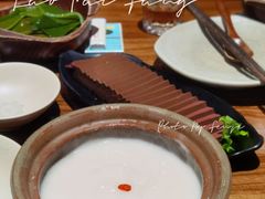 -吴氏老牌坊云南鱼豆花火锅店(通江街店)
