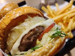 -The Habit Burger Grill 哈比特汉堡(复兴soho店)