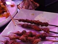 -粉墨特色菜·烧烤音乐酒馆