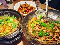 -费大厨辣椒炒肉(万家丽一店)